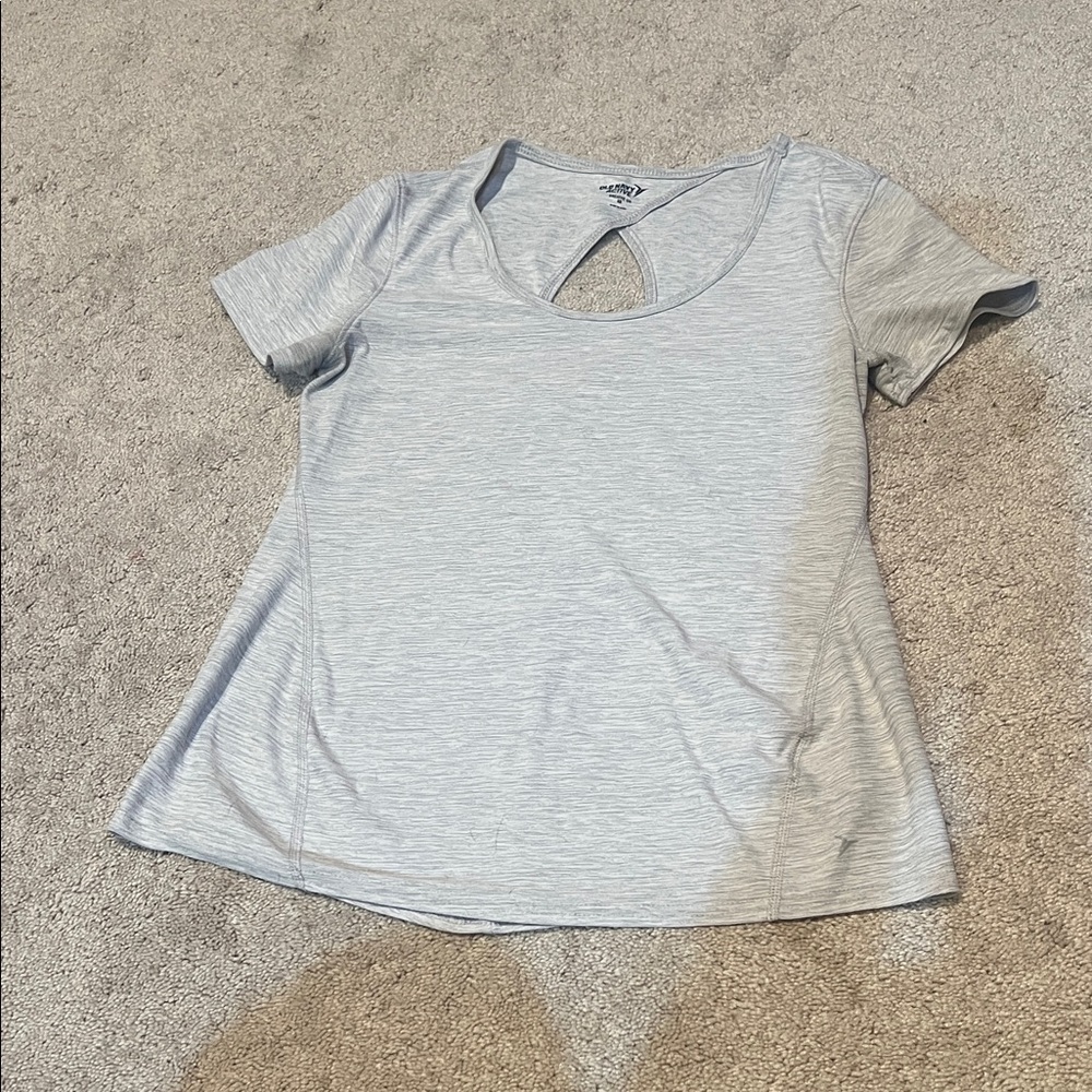 Old Navy Light Gray Short Sleeve Tee